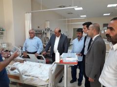 Kaymakam Özadalı, Kulp saldırısında yaralanan vatandaşları hastanede ziyaret etti
