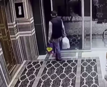 Batman’da apartmanda ayakkabı çalan hırsız kameraya yakalandı